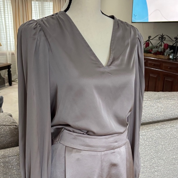 Express Satin Women's Pantsuit in Gray - Picture 8 of 16